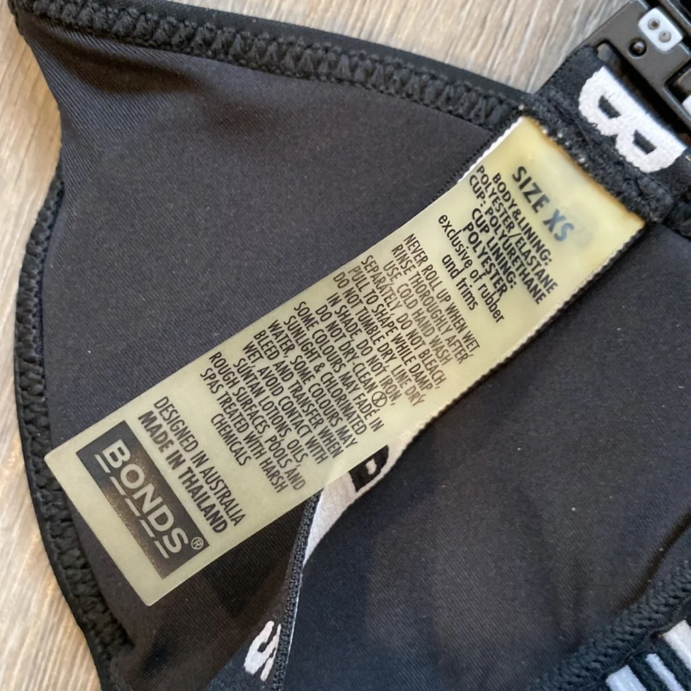 Bonds black bikini top - Picture 3 of 3